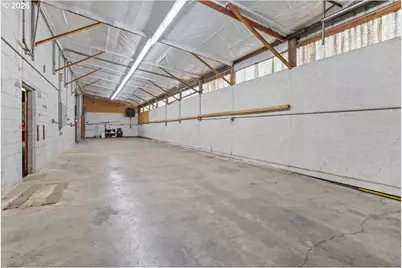 890 N Main St, Independence, OR 97351 - Photo 35