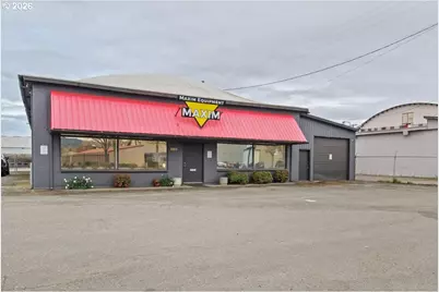 890 N Main St, Independence, OR 97351 - Photo 11