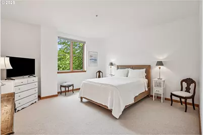 1030 NW Johnson St #224, Portland, OR 97209 - Photo 25