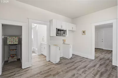 309 W 7th St, The Dalles, OR 97058 - Photo 13