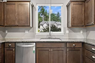 15121 SE Pine Ct, Portland, OR 97233 - Photo 11