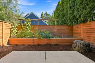 15121 SE Pine Ct, Portland, OR 97233 - Photo 27