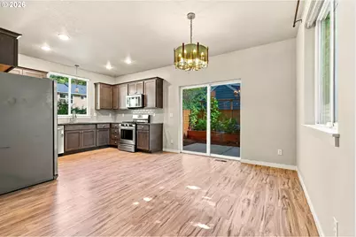 15121 SE Pine Ct, Portland, OR 97233 - Photo 7