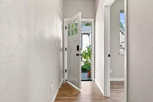 15121 SE Pine Ct, Portland, OR 97233 - Photo 3