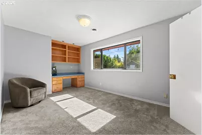 2030 SE 100th Ave, Portland, OR 97216 - Photo 15