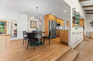 2030 SE 100th Ave, Portland, OR 97216 - Photo 5