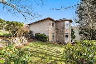 9216 NW Bartholomew Dr, Portland, OR 97229 - Photo 39