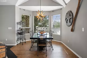 9216 NW Bartholomew Dr, Portland, OR 97229 - Photo 17