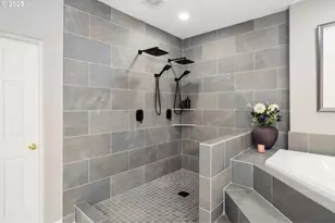 9216 NW Bartholomew Dr, Portland, OR 97229 - Photo 19