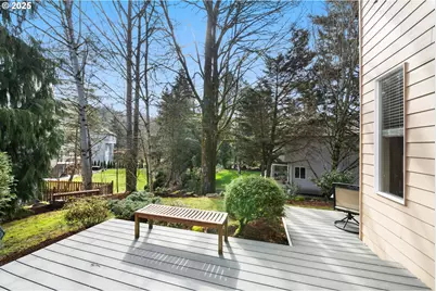 9216 NW Bartholomew Dr, Portland, OR 97229 - Photo 7