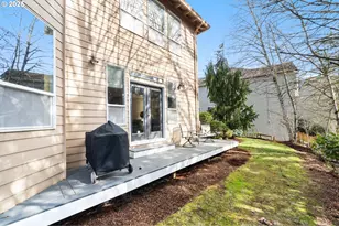 9216 NW Bartholomew Dr, Portland, OR 97229 - Photo 9