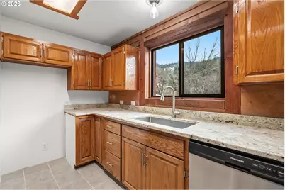 1514 Burbridge Dr, Rogue River, OR 97537 - Photo 17