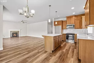 1375 NE Cascadia Ridge Dr, Estacada, OR 97023 - Photo 17