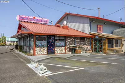 815 Main Ave, Tillamook, OR 97141 - Photo 1