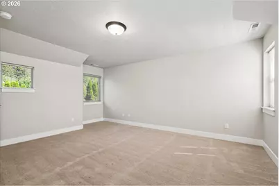 360 Mia Ln, Eugene, OR 97401 - Photo 23