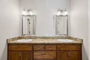 360 Mia Ln, Eugene, OR 97401 - Photo 21