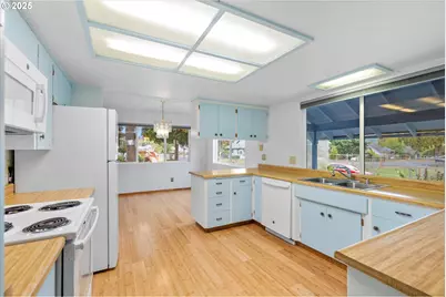 114 Madison St, Ryderwood, WA 98581 - Photo 9