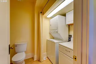 1203 SE 53rd Ave, Portland, OR 97215 - Photo 19