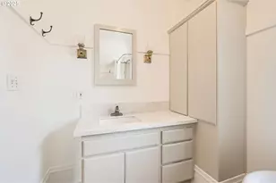 1203 SE 53rd Ave, Portland, OR 97215 - Photo 23