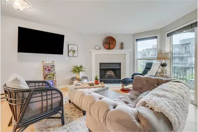 5624 S Riverside Ln #8, Portland, OR 97239 - Photo 13