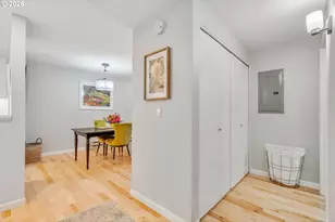 5624 S Riverside Ln, Portland, OR 97239 - Photo 21