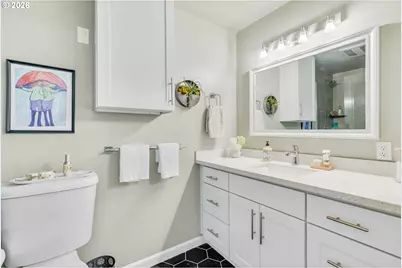 5624 S Riverside Ln #8, Portland, OR 97239 - Photo 23