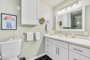 5624 S Riverside Ln, Portland, OR 97239 - Photo 23