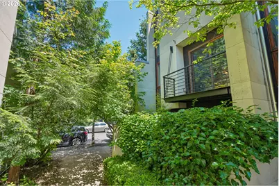 5910 NE Hoyt St, Portland, OR 97213 - Photo 37
