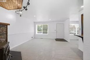 515 Pine Ct, Creswell, OR 97426 - Photo 7