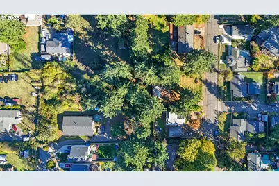 12825 SE Lincoln St, Portland, OR 97233 - Photo 27