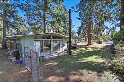 12825 SE Lincoln St, Portland, OR 97233 - Photo 23