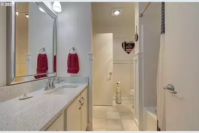 10800 SE 17th Cir #F71, Vancouver, WA 98664 - Photo 17