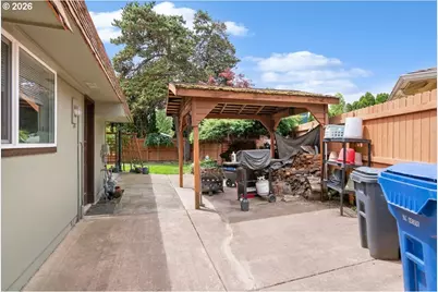 806 NE Nightingale Ct, Keizer, OR 97303 - Photo 31