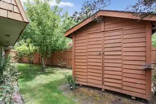 806 NE Nightingale Ct, Keizer, OR 97303 - Photo 33