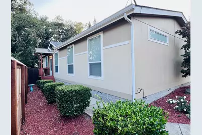 107 Wanda Ct, Myrtle Creek, OR 97457 - Photo 5