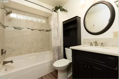 2309 NW Parkdale Ave, Roseburg, OR 97471 - Photo 9