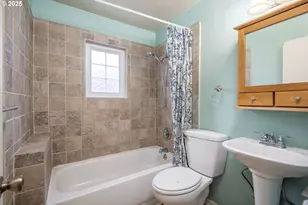 3198 Pheasant Blvd, Springfield, OR 97477 - Photo 13