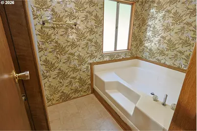 60272 Acme Rd, Coos Bay, OR 97420 - Photo 39