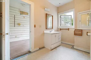 2116 NE 18th Ave, Portland, OR 97212 - Photo 23