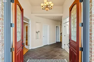 30525 NE Canter Ln, Sherwood, OR 97140 - Photo 9