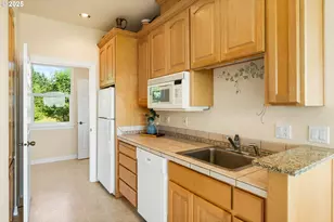 30525 NE Canter Ln, Sherwood, OR 97140 - Photo 29