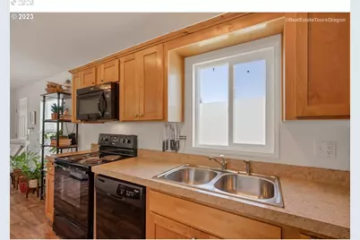 4155 NE Three Mile Ln #81, McMinnville, OR 97128 - Photo 15