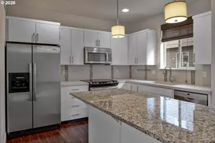 14340 SW Burlwood Ln, Beaverton, OR 97005 - Photo 11