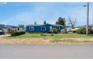 1065 6th St, Gervais, OR 97026 - Photo 3