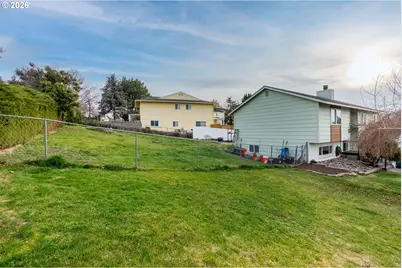 3540 Royal Crest Dr, The Dalles, OR 97058 - Photo 5