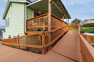 3540 Royal Crest Dr, The Dalles, OR 97058 - Photo 3