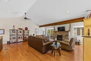 238 SW 27th St, Newport, OR 97365 - Photo 11