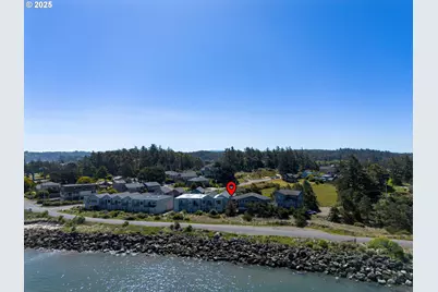 238 SW 27th St, Newport, OR 97365 - Photo 33