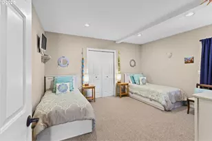 238 SW 27th St, Newport, OR 97365 - Photo 19