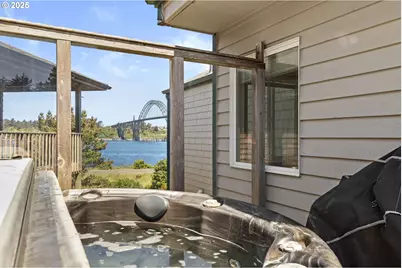 238 SW 27th St, Newport, OR 97365 - Photo 25